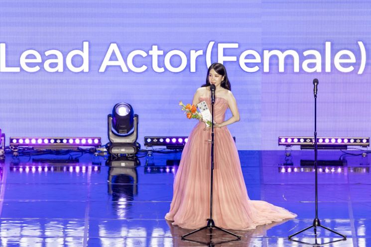 폭싹 속았수다, 3관왕 먹었다… 글로벌OTT어워즈, 주연배우상 사카구치 켄타로·박은빈
