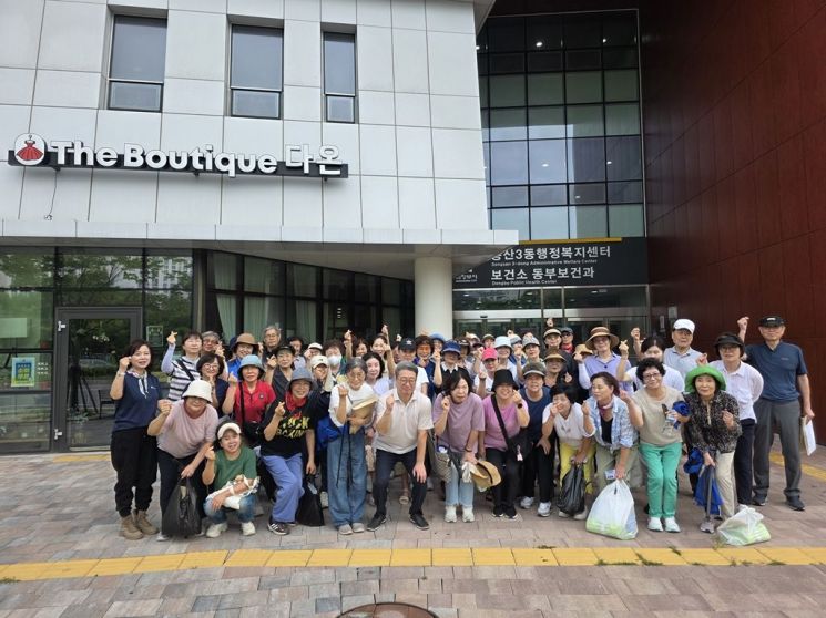 송산3동 통장협의회, 민락천 중심 환경정화 '걷고 싶은 도시' 앞장