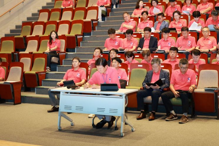 Park Beomin, Governor of Geumsan, Emphasizes Effective Use of 'Geumsan Seonyuwon' as a Cultural and Artistic Hub