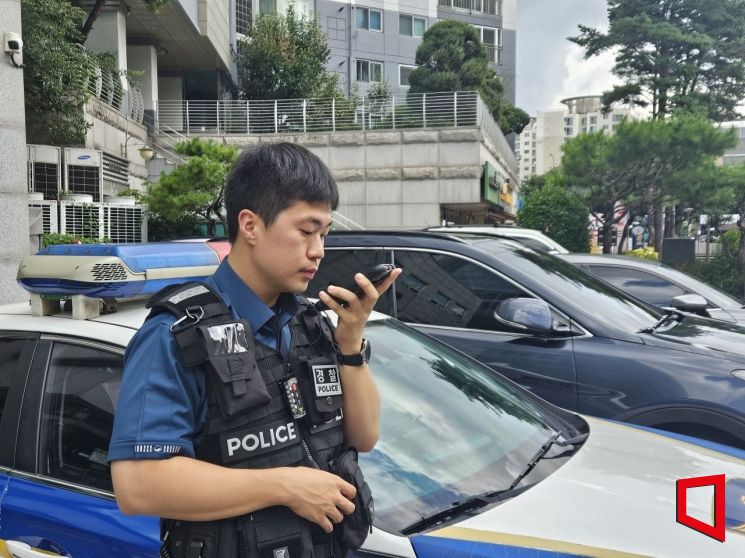 [MZ순경]긴장되는 배치 첫날…CPR로 시민 살린 경찰 실습생