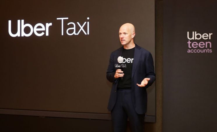 우버, 택시앱 유료 요금제로 맞불…"카카오T보다 혜택 커"(종합)