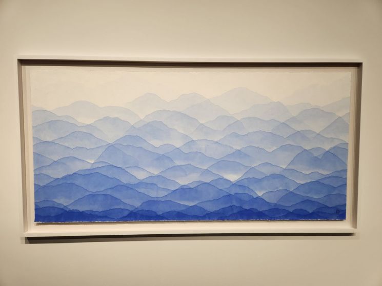 김민정 'Blue Mountain'(2025). 서믿음 기자