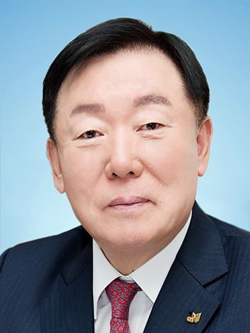 Construction Industry Reads Resolution to "Eradicate Major Industrial Accidents" on Construction Day