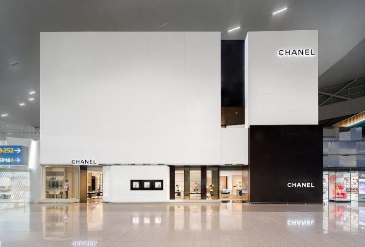 신라免, 인천공항 2터미널에 복층 '샤넬' 매장 오픈