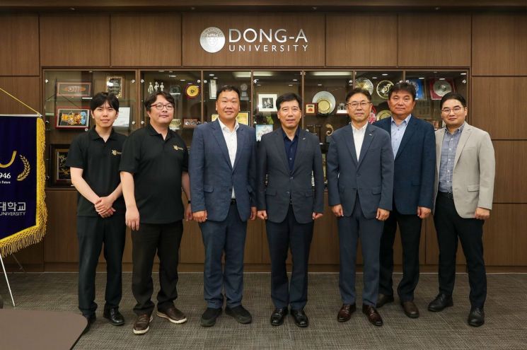 Donga University and Meshlink Join Forces for Semiconductor XR Education