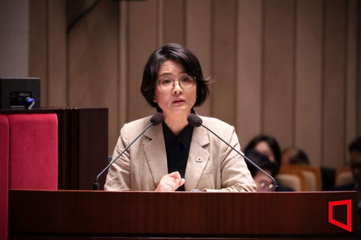 임미애  더불어민주당 (의성,청송,영덕,울진) 예결위 소속 의원이 국회 예산결산특별위원회 결산 심사에서 발언 하고 있다. 임 의원실