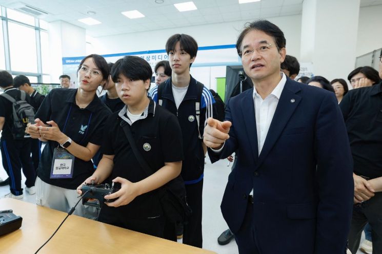 7년 만에 열린 '2025 고양 미래 진로박람회' 성황리 개최