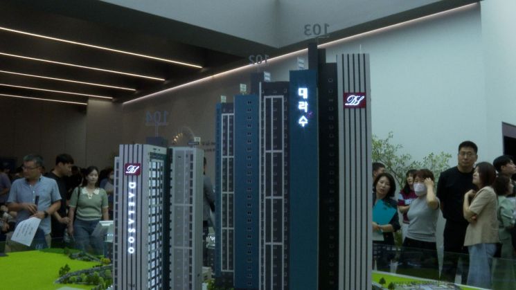 전주·완주 '대라수 어썸브릿지' 청약 열기 '후끈'