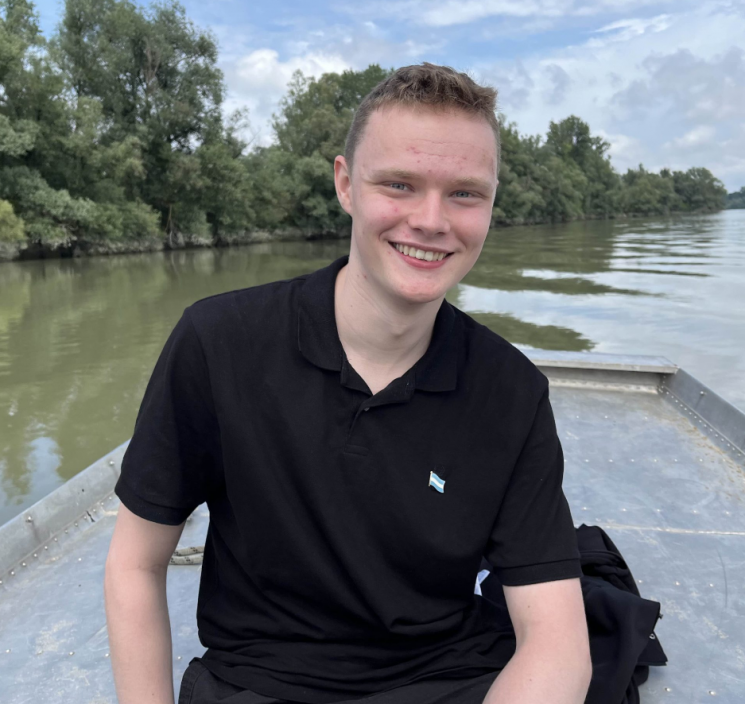 무인 숲에 깃발 꽂더니 "중립국 세웠다"…20살 청년이 만들었다는 동유럽 신생국