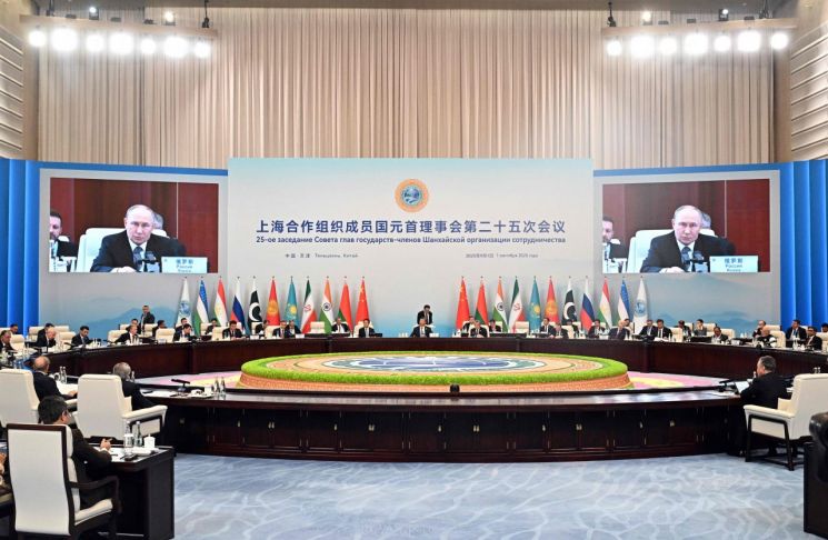 시진핑 "상하이협력기구 안보대응센터·개발은행 만들것" 