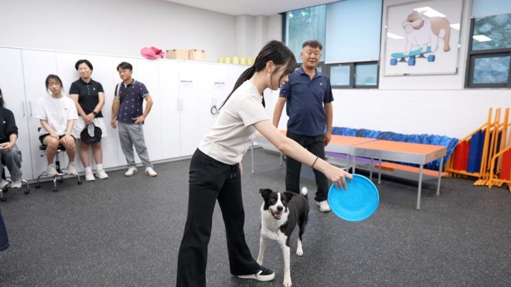 퍼피트레이닝 체험(애견미용·행동교정학과).