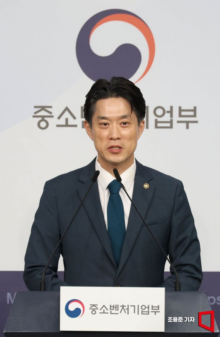 [포토] 예산안 관련 발언하는 노용석 차관