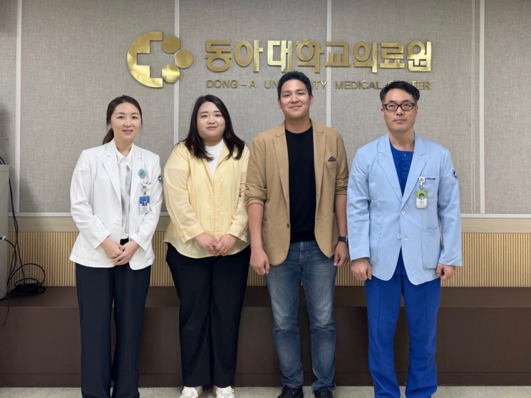 (왼쪽부터) 동아대병원 영상의학과 강은주 교수, 동서대 일반대학원 융합방사선학과 김예지 박사과정, 윤용수 교수, 동아대병원 영상의학과 양원석 팀장. 동서대 제공