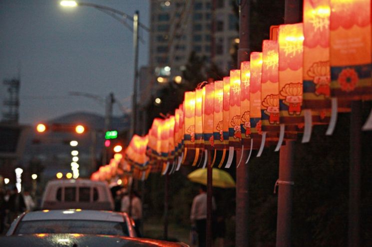 "소망등불 다세요" … 창원특례시, 마산가고파국화축제 소망등 달기 접수 시작