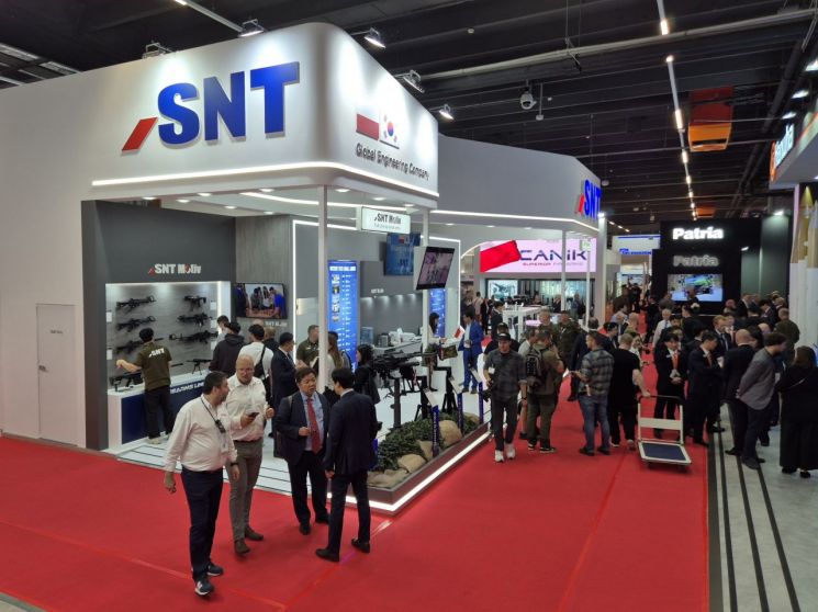 나토 관문 돌파하라… 'SNT' 2개 주포, 폴란드 국제방산전시회 겨냥