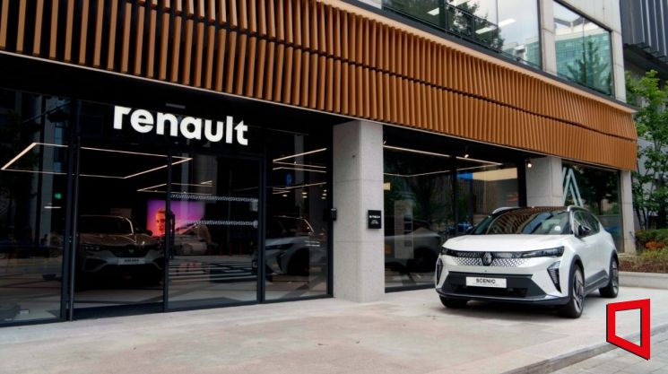 르노코리아, 맛집까지 품은 강남전시장 첫 선