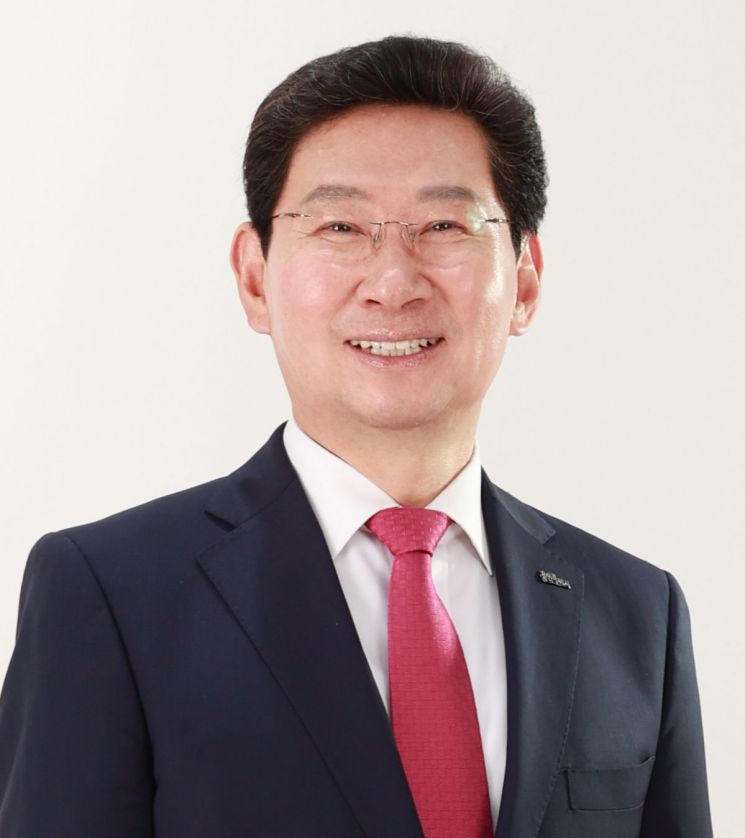 Lee Sangil, Mayor of Yongin. Photo by Yongin City