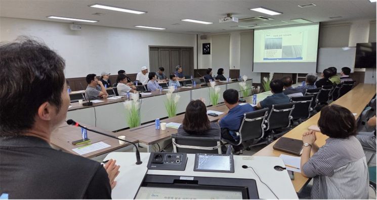 부산 기장군, 드론 활용 차광도포제 살포 성과 공유… 폭염 대응 효과 입증