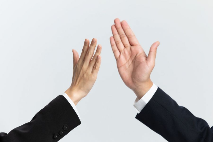 97.8 Million Won for Men vs. 67.73 Million Won for Women... Gender Wage Gap Widens Further