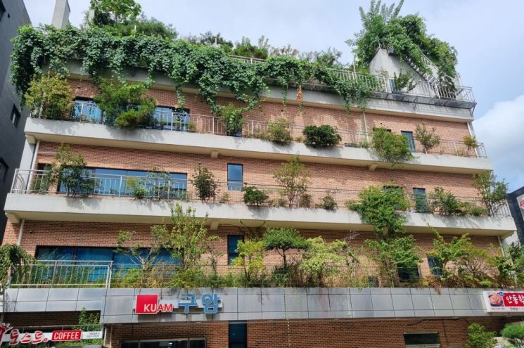 울산시, 도심 속 옥상정원 ‘구암 산들강’… 제8호 민간정원 등록