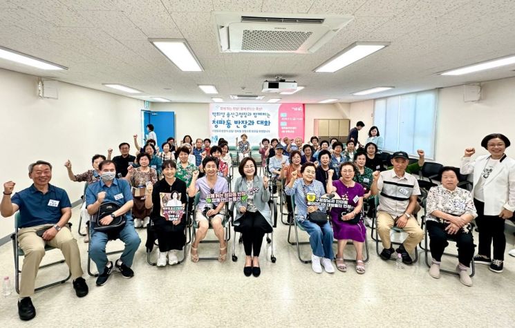 "현장에 답 있네"…반장 1600명 만나는 박희영 용산구청장