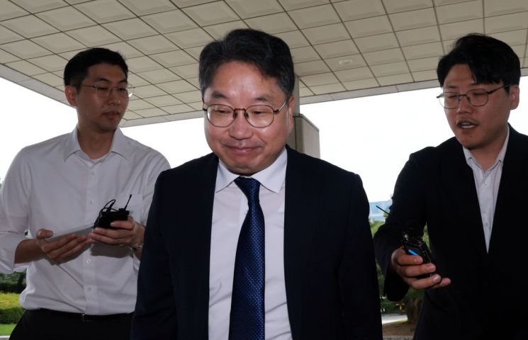 Acting Prosecutor General: "Erasing 'Prosecution' from the Constitution Would Stain Prosecution Reform"