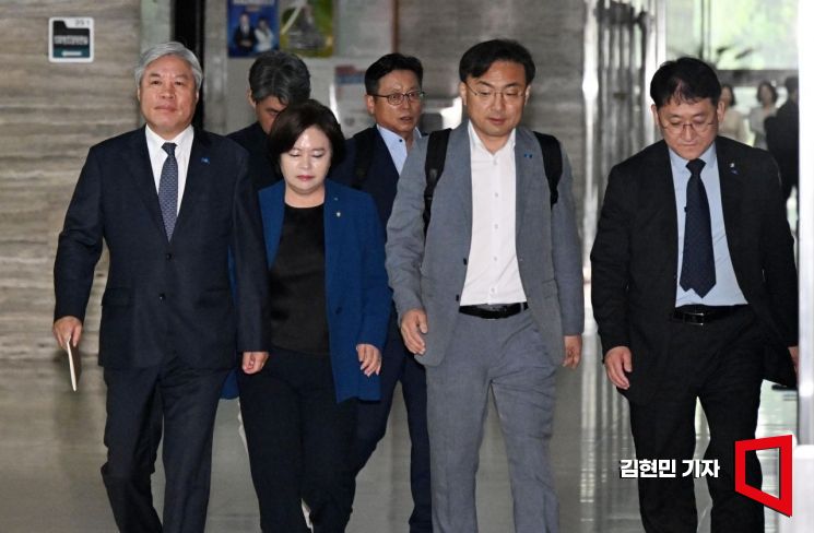 [Photo] Cho Kuk Innovation Party Holds Closed General Meeting to Discuss Formation of Emergency Committee