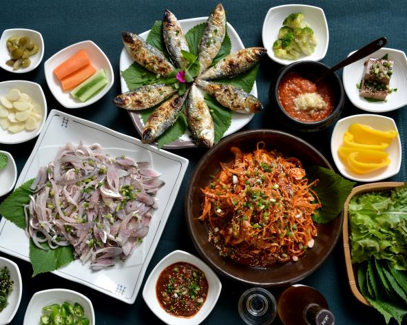 전어코스요리 한상. 광양시 제공