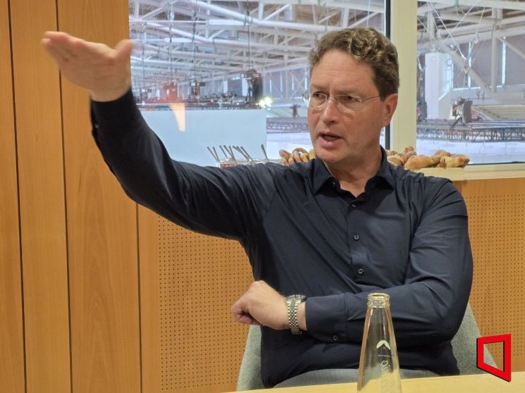 올라 칼레니우스 벤츠 그룹 회장 "중국車, 유럽 진출…걱정 안해"[IAA 2025]