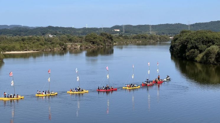 리치뱃길투어. 의령군 제공