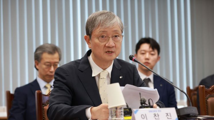 이찬진 금융감독원장은 9일 오후 서울 여의도 금감원에서 국내 주요 금융회사 최고경영진과 '금융소비자보호 거버넌스 관련 전금융권 간담회'를 개최했다. 금감원 사진제공