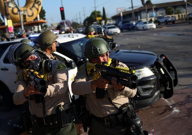 장갑차까지 동원…현지 공장 급습해 한국인 300명 체포한 ICE는 어떤 곳[뉴스설참]  