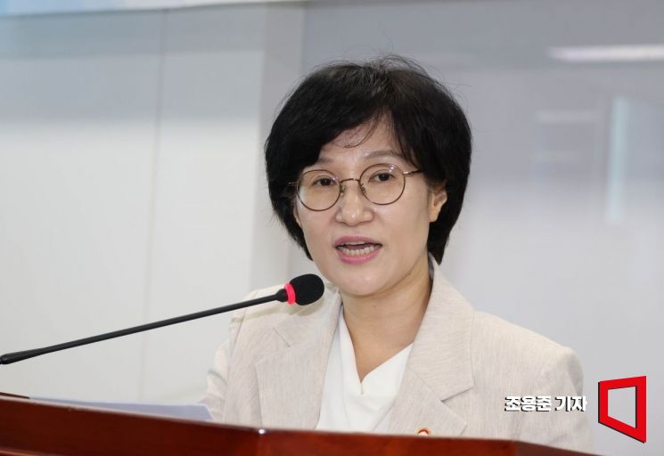 [Photo] Minister Won Minkyoung Delivers Inaugural Address