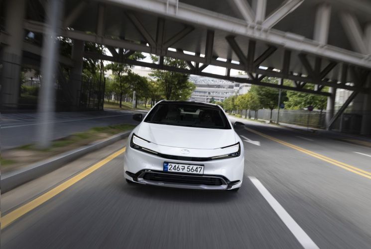 도요타코리아 '2026년형 프리우스 HEV AWD XLE'