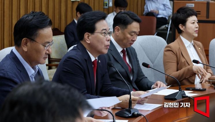 [포토] 국민의힘 "특검법 합의 파기, 정권 수뇌부 합작 사기극"