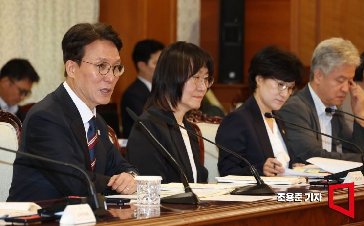 [포토] 자살예방정책위원회 발언하는 김민석 총리