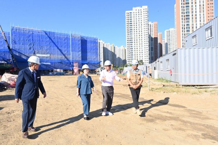 이현재 시장 "'1호 결재' (가칭)미사5중 …내년 3월 개교 차질없게 준비"