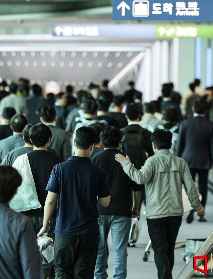 재외동포 체류 장벽 대폭 완화…제조업·반도체 인재난에 '숨통'