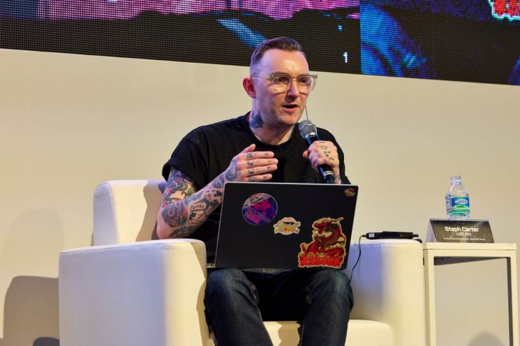 음악만으론 부족하다…아티스트, 브랜드와 '윈윈 협업'[음악 생존법]