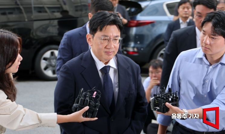 경찰, '1900억 부정거래' 의혹 방시혁 의장 출국금지