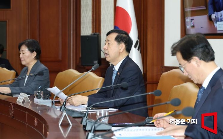 [Photo] Deputy Prime Minister Koo Yooncheol Speaks