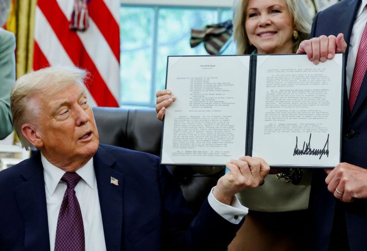 트럼프 "美 멤피스 범죄척결 위해 군병력 투입…다음은 시카고"