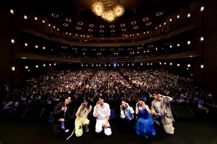 Artists participating in the 'K-Drama OST Concert.' From the left: singer Na Yoon-kwon, Tomioka Ai, Hong Isaac, Heun, Takeuchi Miyu, Woody. [Korea Creative Content Agency]