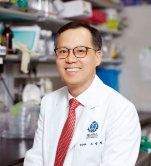 EGFR 돌연변이 폐암 대상 아미반타맙·레이저티닙 병용 치료 효과 규명