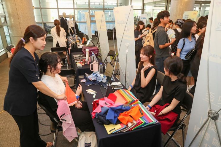전국 최대 규모… 동아대, ‘기업·채용정보 박람회’ 성황