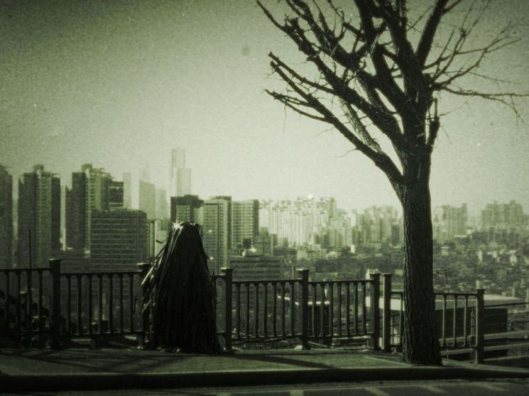 홍승기 감독 단편영화 '몬스트로옵스큐라', 시체스영화제 초청