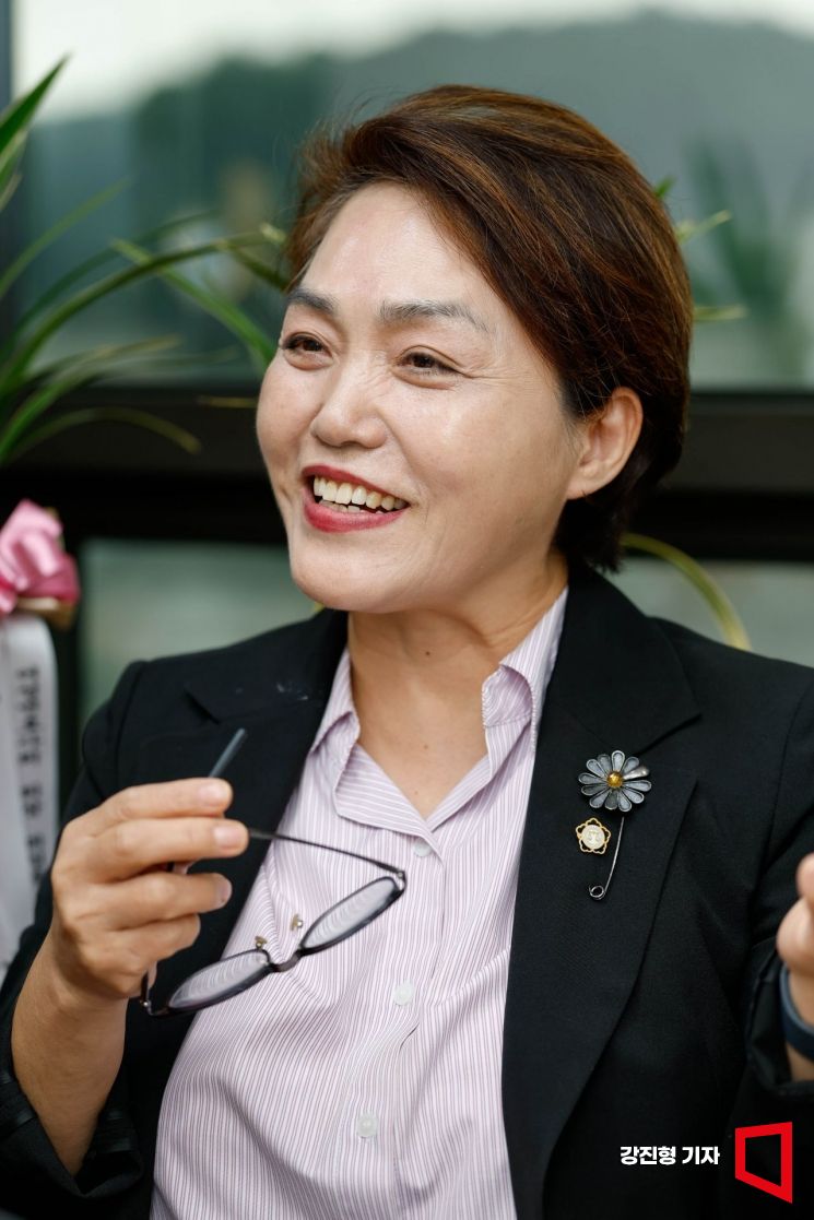 Wang Miyang, President of the Korean Women Lawyers Association: "Bankruptcy Is a Process of Returning, Not a Failure" [Interview]