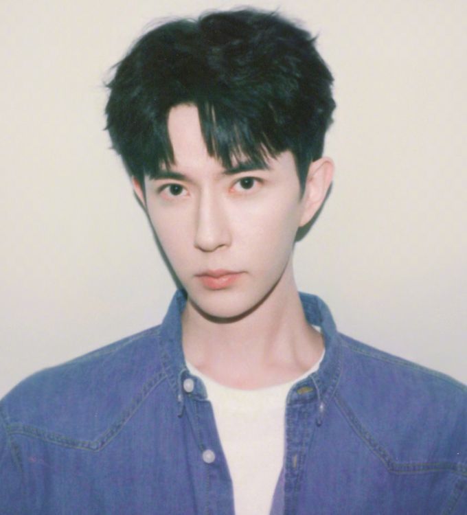 Chinese Actor's Death Sparks Rumors... Mother Says "Fell After Drinking, Please Refrain from Further Speculation"