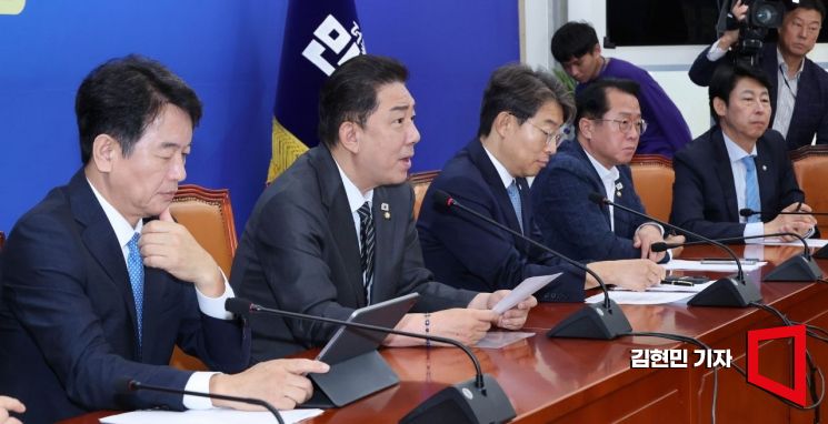 [포토] 김병기 "양평고속도로 의혹, 관련자들에게 법적 책임 물을 것"