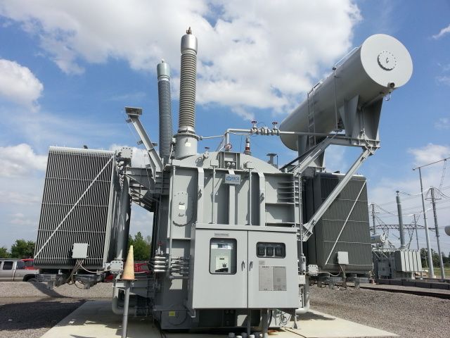미국 송전망에 설치된 효성중공업 765kV 초고압변압기. 효성중공업